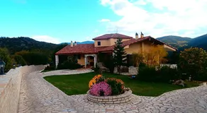 Margit Suites Hotel - Image 4