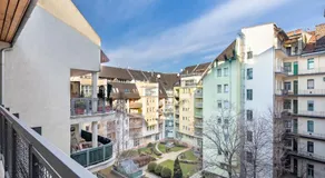 Two bedrooms apartment with free garage in the downtown - Image 5
