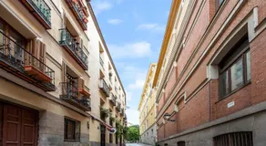 DownTown La Latina Grupos, by MoNARO - Image 2