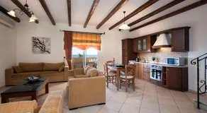 Sea Breeze Hotel & Apartments - Image 2