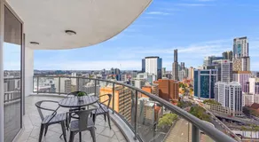 CLLIX Brisbane Central Apartments - Image 4