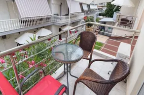Christina Hotel - Image 2