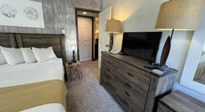 Updated 2Br Plus Loft Condo on Shuttle Route! Sleeps 8 & Kids Ski Free condo - Image 2