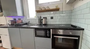 226, Two bed newly refurbished detached chalet on Sund0wner Holiday Park - Sleeps 4, pet friendly - bed linen, towels plus electricity all included - Image 5