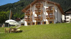 Dolomiti Lodge Villa Gaia - Image 2