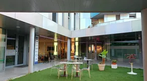 Blue Shades Hotel - Image 5