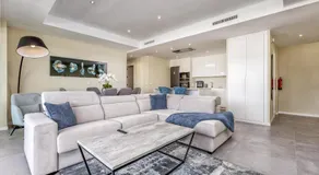 ViVi Homes - Luca Pool, Gym, Spa & Sea View - Image 3