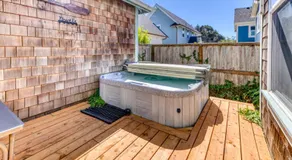 The Beach Bungalow at Olivia Beach, Hot Tub and Outdoor Summer Pool, sleeps 6 - Image 5