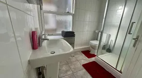 Classic London Style apartment in Zone 2 - Image 5