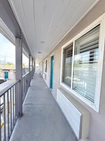 La Casa Motel, Los Angeles - Burbank Airport - Image 4