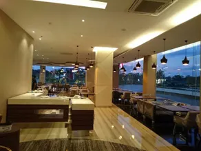 Wing Hotel Kualanamu Airport - Image 2
