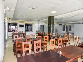 OYO Hotel Mayur - Image 4