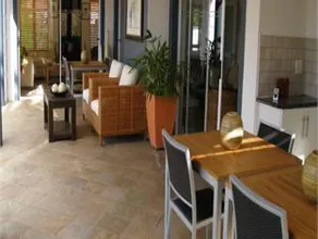 Pictures Guest House Boutique Hotel - Image 4