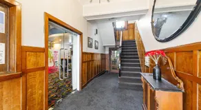 The Commercial Hotel - Image 3