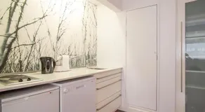Adderley, City Centre pad - KING BED - 62sqm - Pool-parking-WiFi60Mbps-CTICC - Image 5
