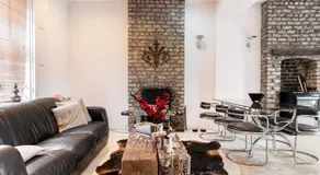 Serres’ Home - Image 3