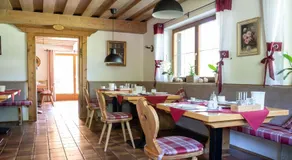 Hotel & Chalets Lampllehen - Image 3