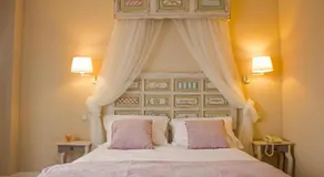 Ares Hotel - Image 2