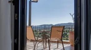 Urban Mountain Retreat - Image 5