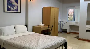 Pikul Apartment Hotel - Image 2