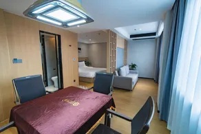 Yibai International Hotel - Image 4