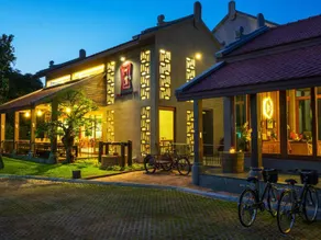 Chu Hotel - Image 5