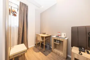 Hanting Hotel Shanghai Xujiahui Wanping South Road - Image 4