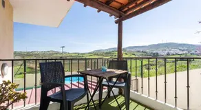 Alojamento - Apartamento ou quarto - Estacionamento à porta - Image 2
