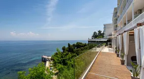 Oasis Hotel - Image 4