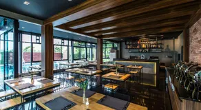 Cresco Hotel Buriram - Image 3