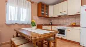 2 Bedroom Cozy Apartment In Sveti Filip I Jakov - Image 5