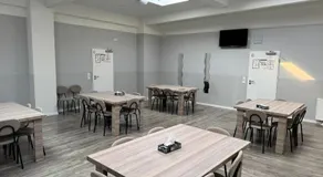 Aparthotel Emilia 24h Check-in, Free Parking and WiFi - Image 4