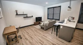Luxurious and Spacious Apt with Parking 20 min to NYC - Image 2