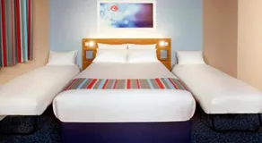 Travelodge Wellington Somerset - Image 3