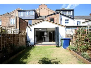 Modern, Chic 2BR Townhouse in Central Oxford - Pass the Keys - Image 5