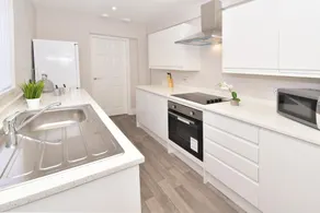 Townhouse @ Neville Street Stoke - Image 3