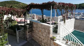 Shell Bay Apartments - Image 3