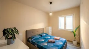 Elegant Apartment Garden & Parking - Image 4