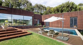 Sophie's Vineyard - Sprawling Scenery with Pool - Image 2