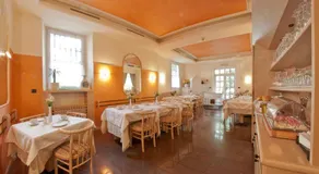Hotel Cles - Image 3
