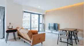Designer Loft with insane Amenities Gym Cine Spa - Image 2