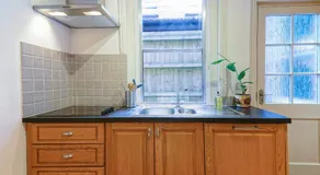Cosy 1-Bed Escape with Free Parking - At Hem - Image 5
