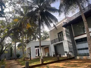 Lake View Garden Hotel - Image 4