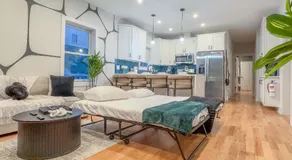 Pristine House, Sleep 21, Park 2 cars FREE, 20 PERCENT OFF - Image 2