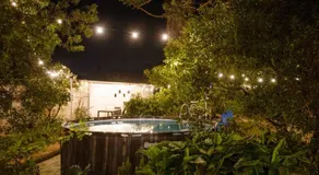 Mare - Luxury & Big Apartment with Garden & Pool - Image 5