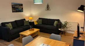 Stylish 3 bed home with allocated parking for 2 - Image 2