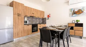 F11 Room 1, Private double room with private bathroom in shared Flat - Image 2