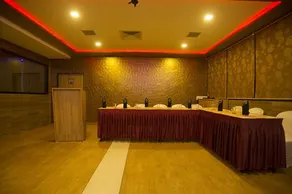 Pride Biznotel - The Maison Anand - Image 3