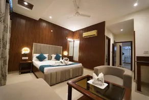 Hotel At Inn - Image 2