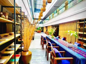 Mijng Qiyuan Minority Theme Hotel - Image 3